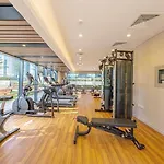Livbnb-1B Urban Serenity With Private Balcony