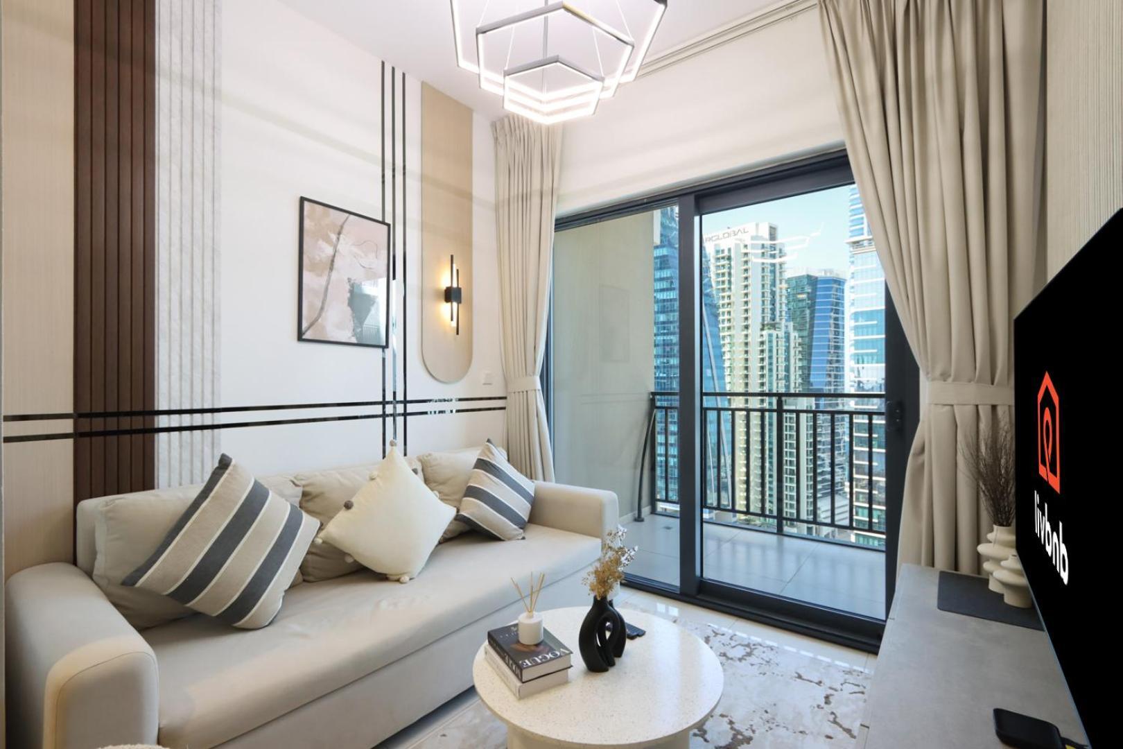 Livbnb-1b Urban Serenity With Private Balcony Apartment