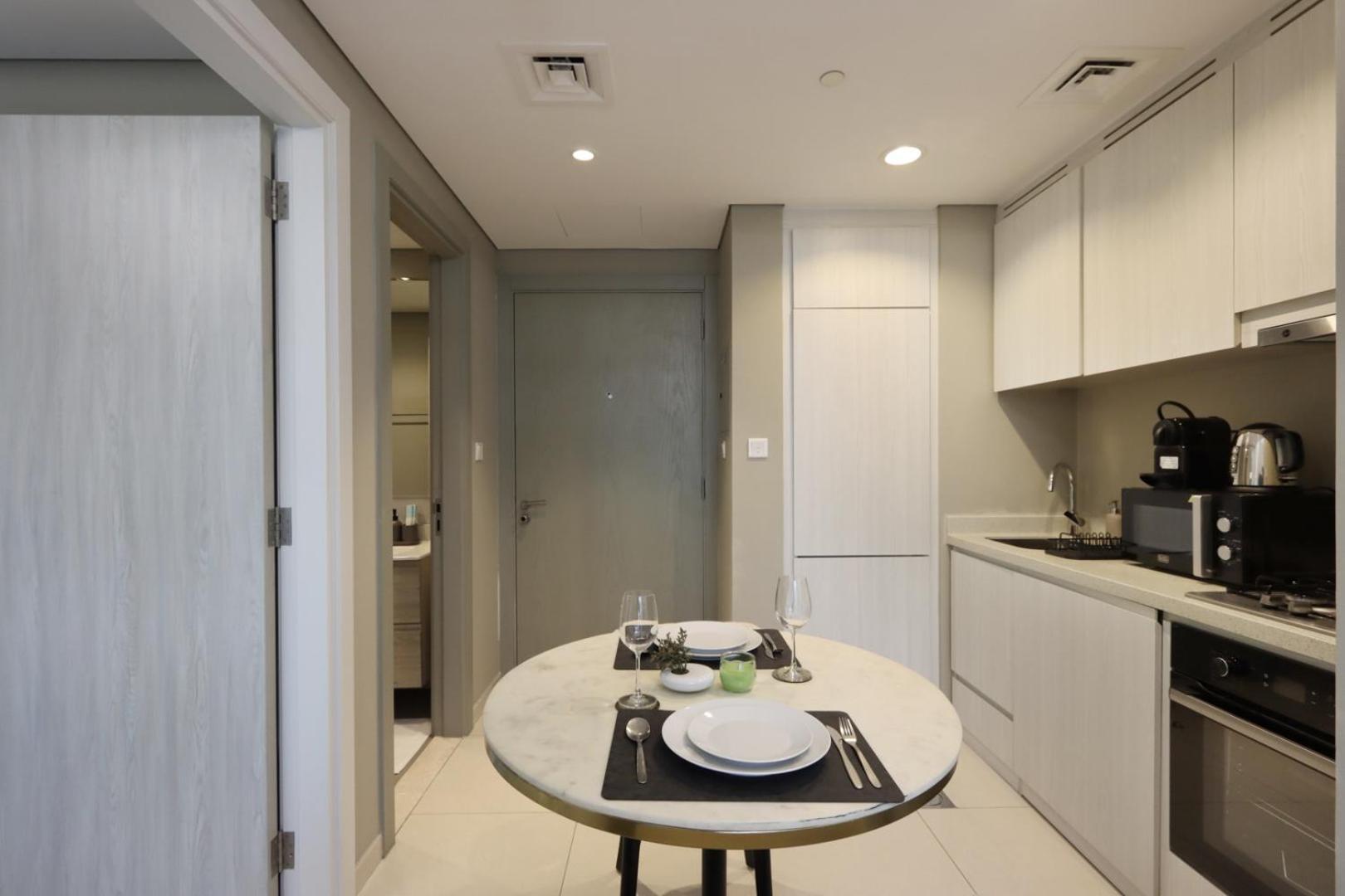 Livbnb-1b Urban Serenity With Private Balcony Apartment Dubai